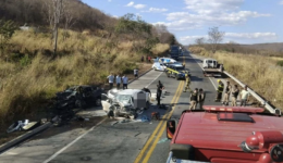 Fuga da PRF termina em acidente com sete mortos na BR-251