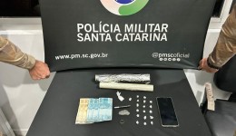 Homem é preso por tráfico de drogas no bairro São Luiz