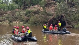 Número de mortos em enchentes no Texas passa de 100