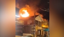 Incêndio destrói lojas na principal avenida de Gramado