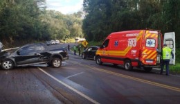 Acidente envolvendo quatro veículos deixa dois feridos na BR-282