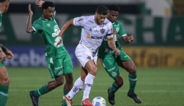 Chape precisa vencer o Galo na Arena Condá para se manter fora do Z-4