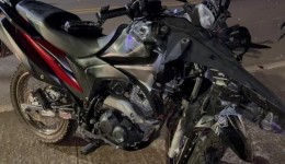 Motociclista fica gravemente ferida após colisão com van no bairro São Miguel