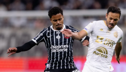 Chapecoense vence o Corinthians de virada na Neo Química Arena