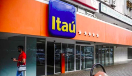 Maior banco do Brasil fecha 250 agências e federação alega superlotação