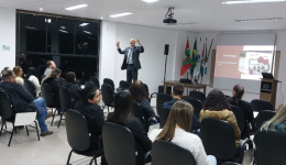 Palestra “Como Expor Em Feiras” reúne expositores da 13ª Promotri
