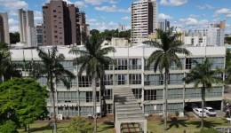 Justiça condena prefeitura por falhas em atendimento a paciente que morreu de Covid-19