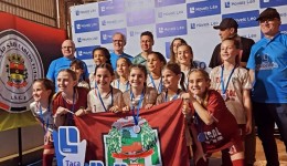 Futsal feminino sub-09 conquista título inédito da Taça Móveis Léo