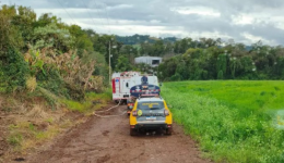 Mãe e filho morrem carbonizados após incêndio em residência em Pérola D' Oeste