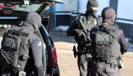 Operação em Francisco Beltrão fiscaliza veículos, materiais e mantimentos destinados a detentos