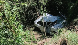 Homem é encontrado ferido 17 horas após carro capotar na PR-182