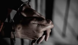 Homem é preso após roubo em salão de beleza no centro da cidade