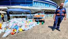 Grêmio entrega donativos arrecadados em mobilização para Minas Gerais