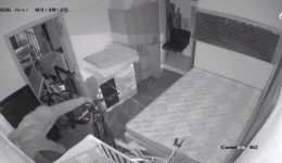 Ladrão quebra vidraça de estabelecimento e furta bicicleta durante a madrugada