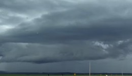 Duas frentes frias provocam chuva e queda acentuada nas temperaturas