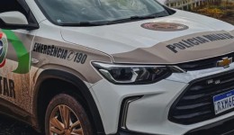 Veículo suspeito de contrabando é apreendido