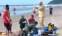 Avô salva neto de afogamento no litoral do Paraná, mas não consegue sair do mar e morre