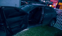 Motorista morre ao ser atropelado pelo próprio veículo no pátio de residência