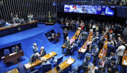 PL amplia presença no Congresso e conquista cinco governos estaduais no primeiro turno