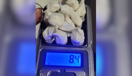 Jovem é preso por tráfico de drogas no Jardim Imperador