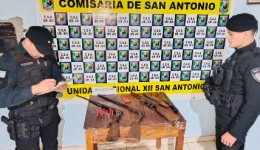 Homem é preso após assalto com golpes de facão na região de San Antonio
