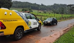 PM identifica suspeitos de furto e apreende veículo utilizado no crime