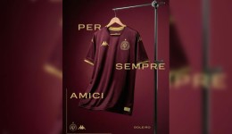 Chapecoense lança uniforme em homenagem a clube italiano