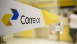 Trabalhadores dos Correios entram em greve