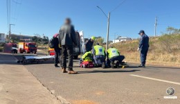 Colisão entre motocicletas deixa mulher ferida na SC-492
