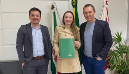 Cresol Evolução fortalece parceria institucional com a Prefeitura