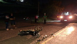 Colisão entre carro e moto deixa duas mulheres feridas na SC-163