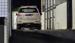 Homem é preso após agredir e ameaçar esposa