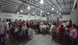 Jantar e palestra marcam homenagens aos professores e servidores públicos