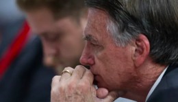 Bolsonaro deixa hospital e volta a cumprir pena em cela da Polícia Federal em Brasília