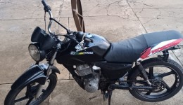 Após 4 anos, motocicleta furtada é recuperada pela Polícia Militar na região de fronteira