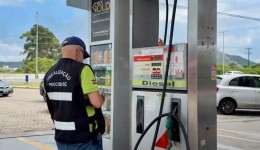PROCON/SC notifica 22 postos por suspeita de aumento injustificado nos combustíveis