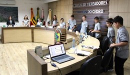 Câmara mirim vai eleger nova mesa diretora nesta terça-feira