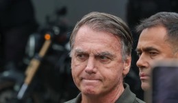 PGR dá aval para Bolsonaro fazer cirurgia no ombro