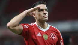 Inter faz 4 a 2 sobre o Grêmio no primeiro Gre-Nal do ano