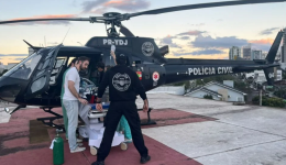 Criança de três anos com queimaduras é transferida de helicóptero