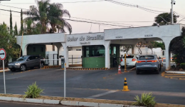 Moraes autoriza Bolsonaro a deixar prisão domiciliar para ir ao dentista