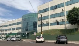 Professoras são afastadas após denúncia de crianças amarradas com fita em escola de SC