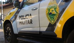 Homem agride companheira com tijolada na cabeça; ela o atropela com o carro e os dois vão parar na delegacia