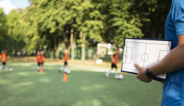 Treinador é condenado a mais de 65 anos por crimes sexuais contra atletas no Oeste