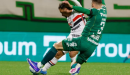 Chapecoense vence São Paulo por 1 a 0 na Arena Condá