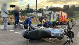 Colisão entre motos deixa duas pessoas feridas em São Miguel do Oeste