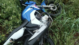 Polícia Militar recupera motocicleta furtada em área de lavoura