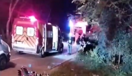 Motociclista cai de ponte e é resgatado de rio