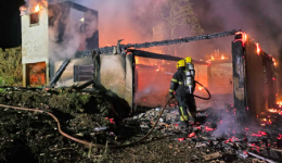 Incêndio destrói residência no interior de São José do Cedro durante a madrugada