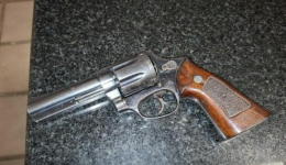 Polícia Militar apreende revólver e 63 munições durante ocorrência